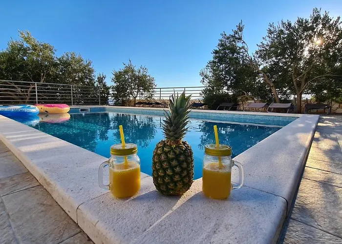 Luxury Villa Ana With Private Pool And Sea View