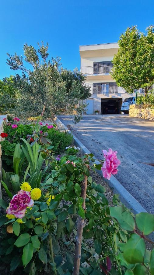 Luxury Villa Ana With Private Pool And Sea View