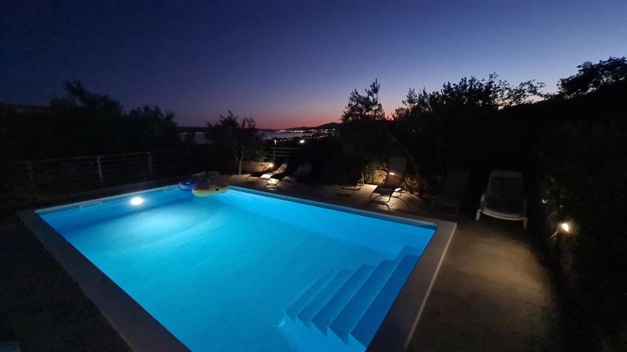 Luxury Villa Ana With Private Pool And Sea View Kastela